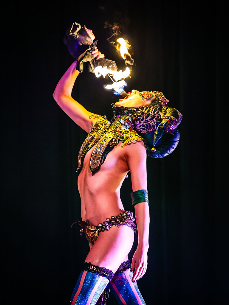 Burlesque II