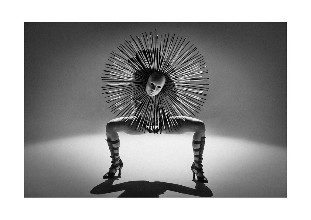 003 Spike head, Zora Vipera Live, a3 print on Canon Premium Fine Art Smooth paper (Hahnemuhle 100% Cotton Rag 310g), printed on Canon Pixma Pro-1